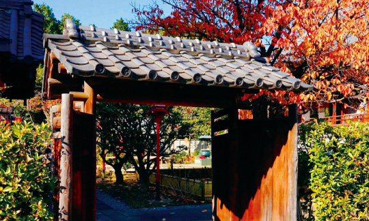 幸田露伴旧宅の門